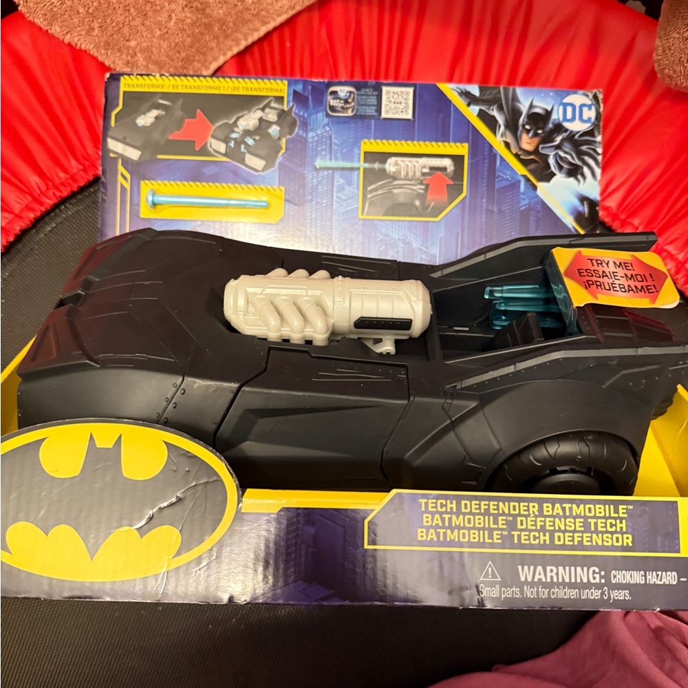 DC Tech Defender Batmobile - Black and Gray